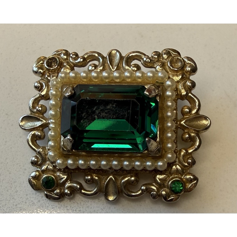 Vintage Signed Coro Rectangular & Round Green Rhinestone Gold Tone Brooch Pin - Picture 1 of 6